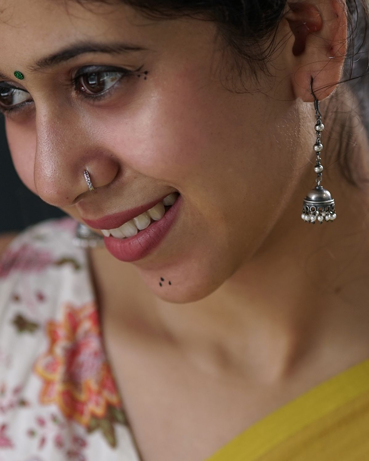 The Timeless Charm of Jhumkis – A Must-Have in Every Wardrobe