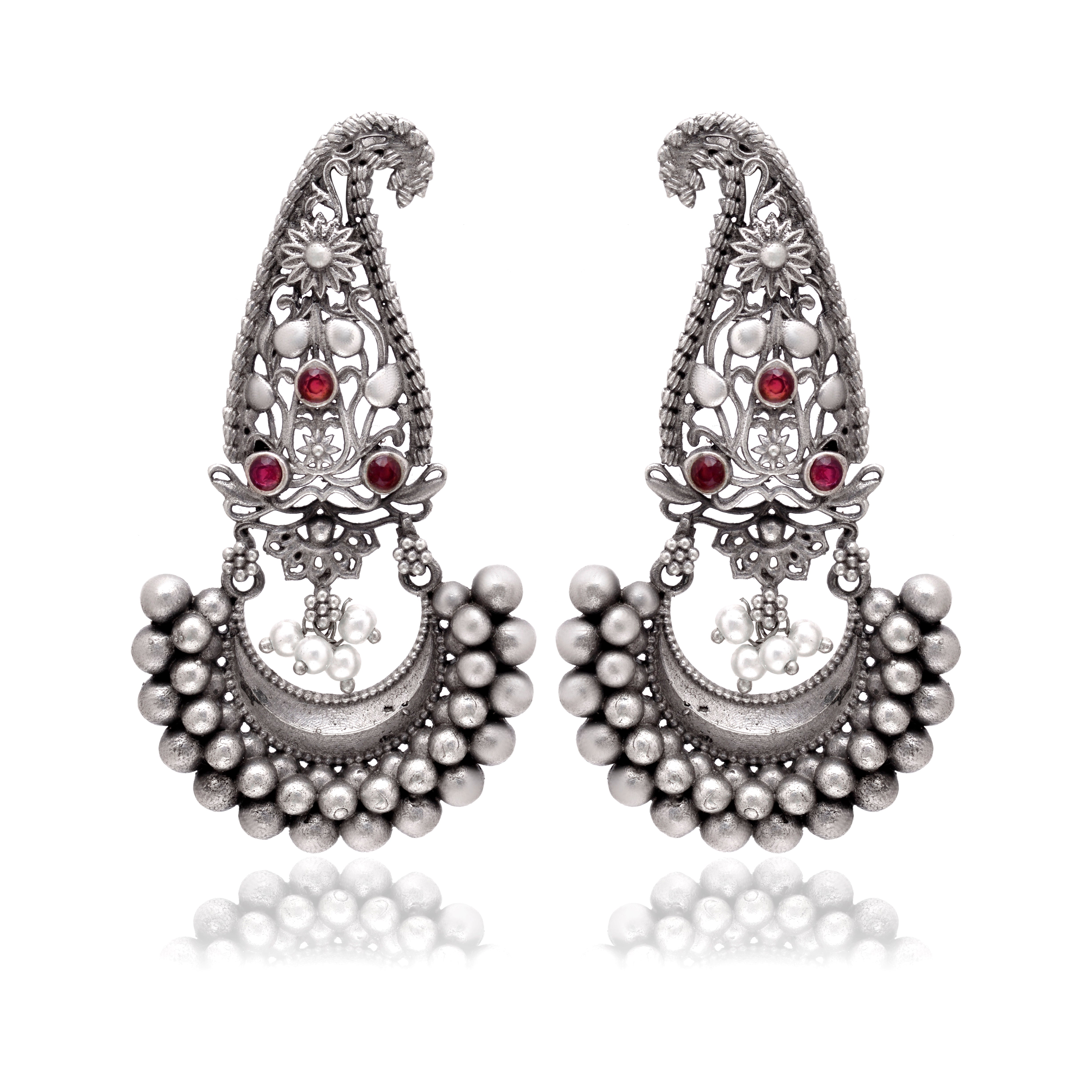 Riwaayat Curve Jhumki Earrings