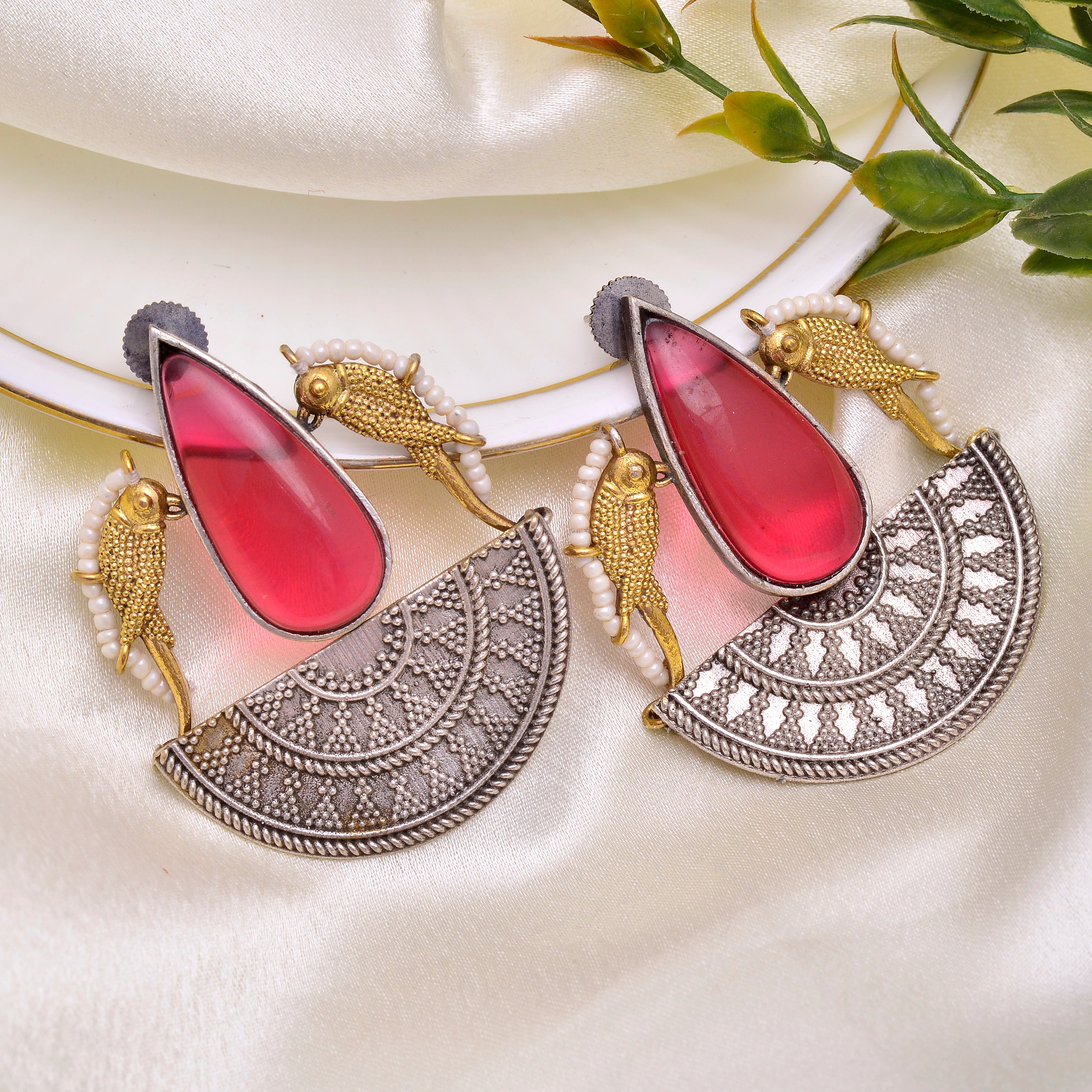 Ocean Drop Fish Motif Earrings