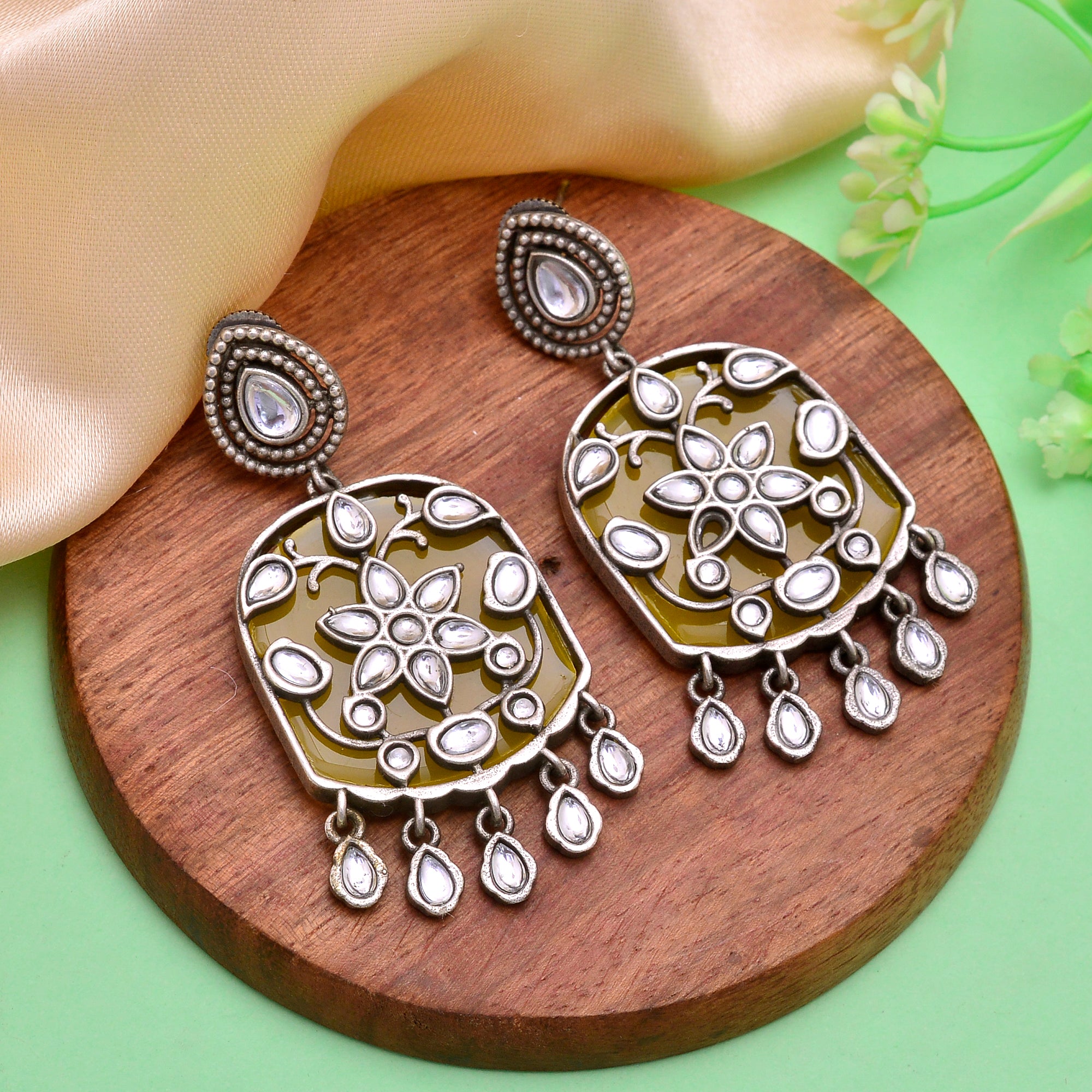 Antique Floral Chandbaalis