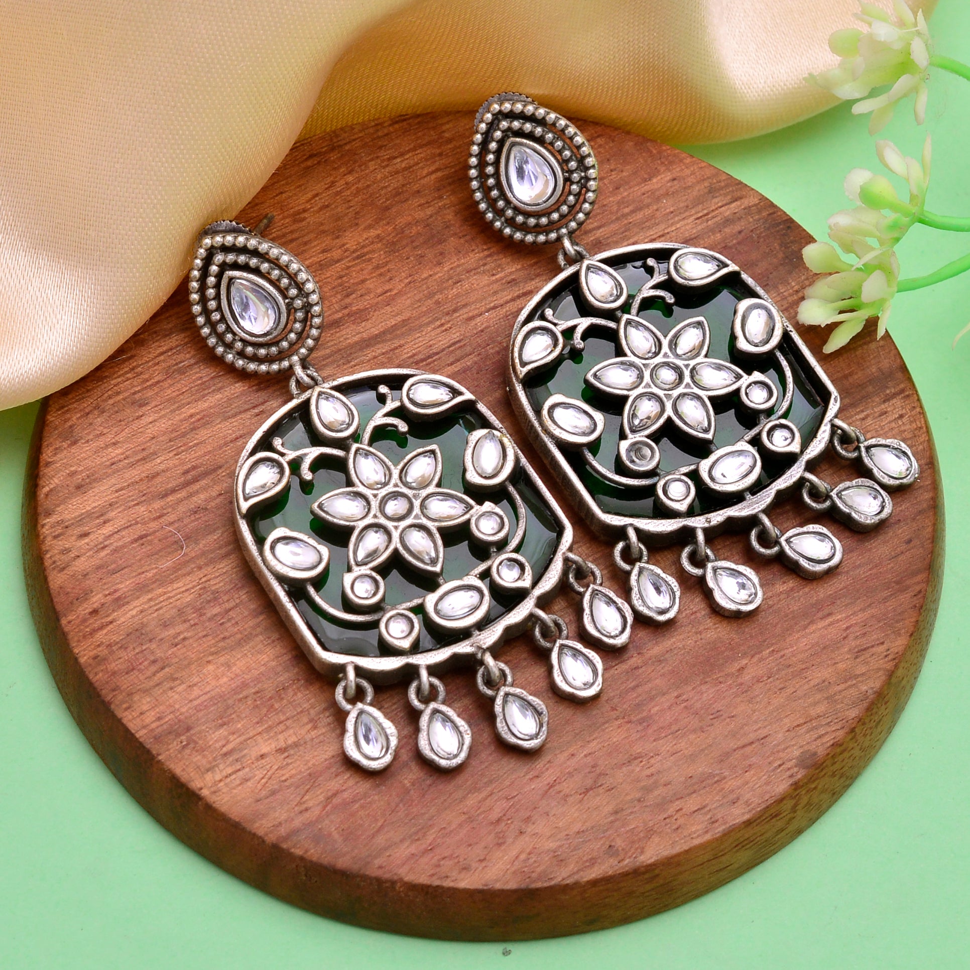 Antique Floral Chandbaalis