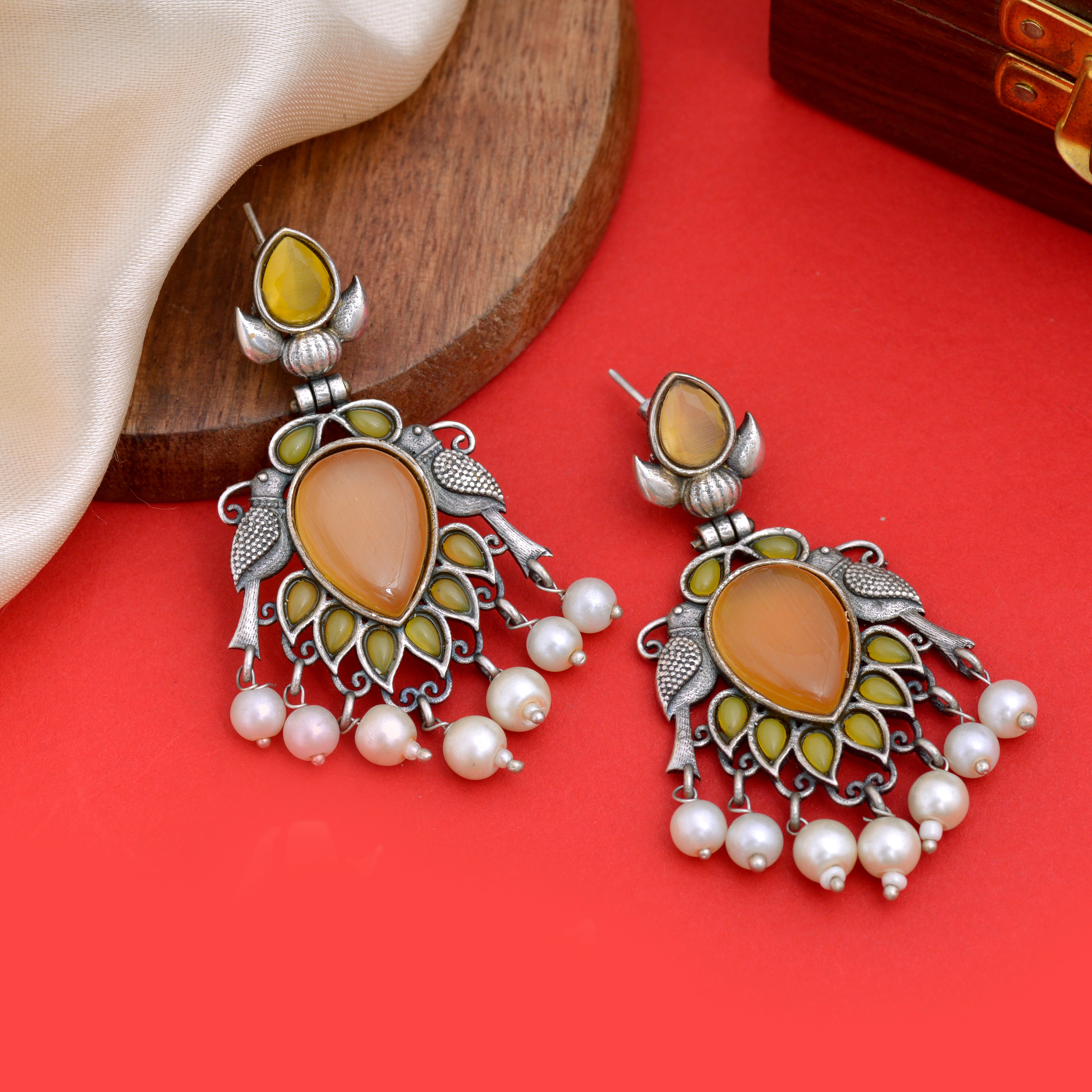 Zahra Fan Jhumki Earrings