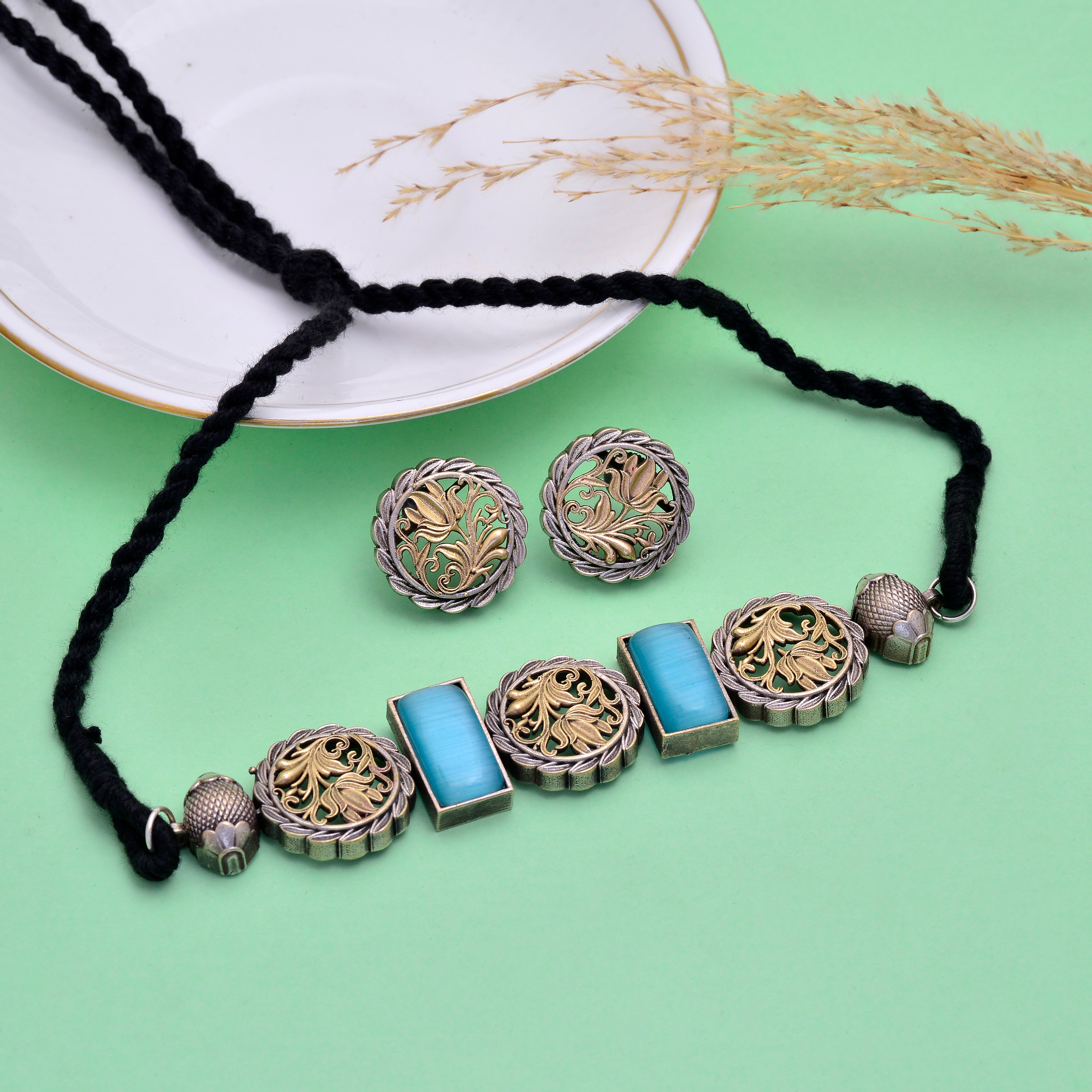 Rajshree Necklace Set