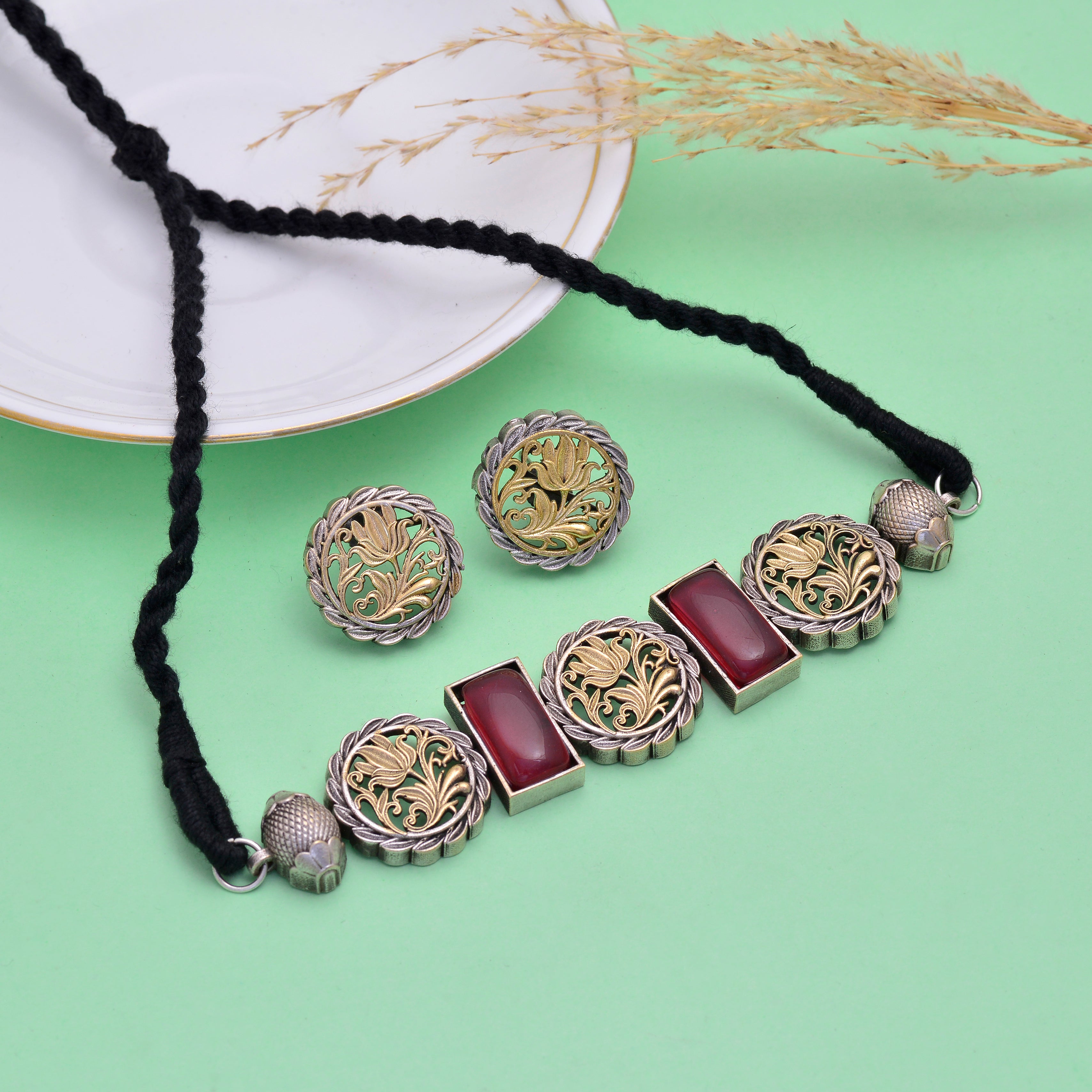 Rajshree Necklace Set